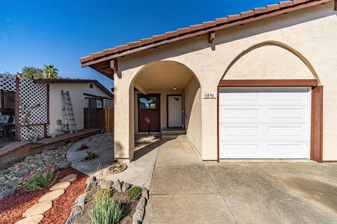 1896 Commons Ct, Windsor, CA 95492 photo 2