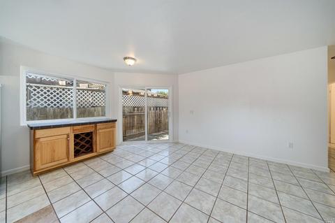 1896 Commons Ct, Windsor, CA 95492 photo 9