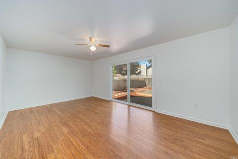 1896 Commons Ct, Windsor, CA 95492 photo 15