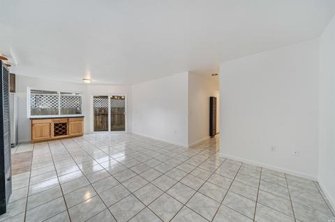 1896 Commons Ct, Windsor, CA 95492 photo 10