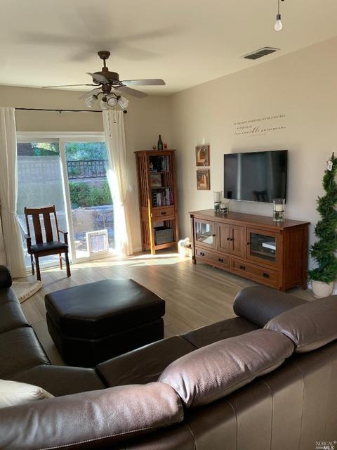 406 Endberg Dr, Vacaville, CA 95688 photo 29