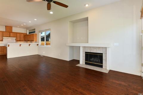 1136 Pedroncelli Dr, Windsor, CA 95492 photo 8