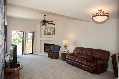 110 Nantucket Ln, Vallejo, CA 94590 photo 3