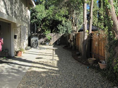 1050 Justin Way, Dixon, CA 95620 photo 14