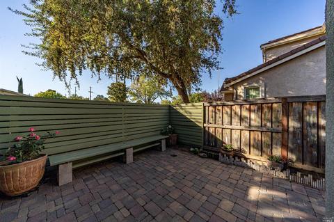 400 Comstock Way, Vacaville, CA 95688 photo 33