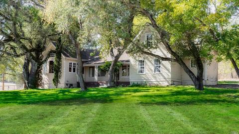 520 Eucalyptus Rd, Petaluma, CA 94952 photo 1