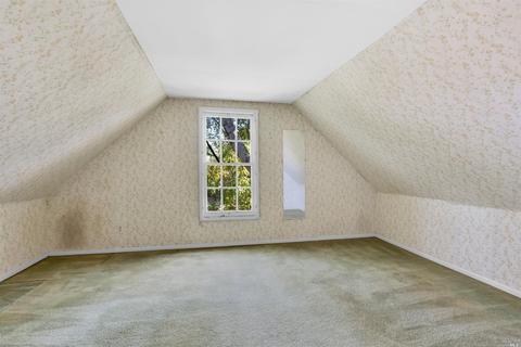 520 Eucalyptus Rd, Petaluma, CA 94952 photo 14