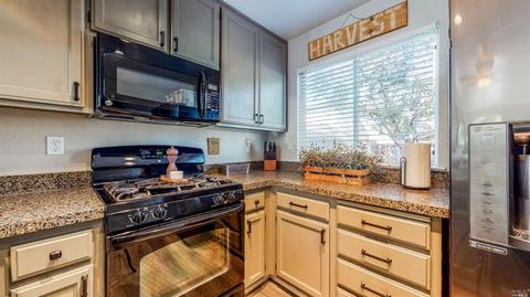 8832 Gravenstein Way, Cotati, CA 94931 photo 10
