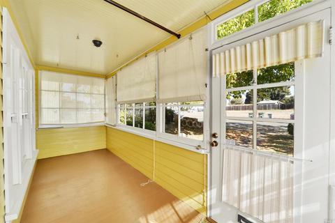 111 Chase St, Vallejo, CA 94590 photo 3