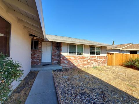 434 Tulip St, Fairfield, CA 94533 photo 2