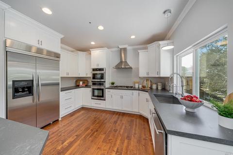 33 Lighthouse Ct, Napa, CA 94559 photo 8