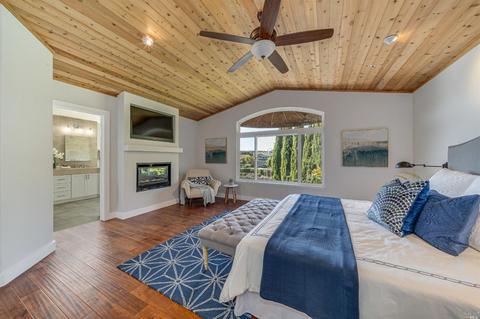 33 Lighthouse Ct, Napa, CA 94559 photo 11