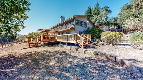 1065 Tilton Rd, Sebastopol, CA 95472 photo 2