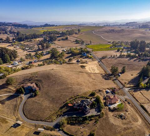 6760 Grove St, Cotati, CA 94931 photo 6