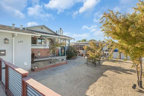 528 Murray Dr, Petaluma, CA 94954 photo 4