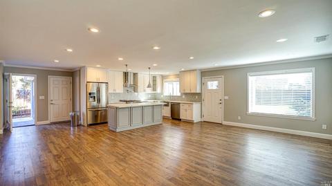 131 Randolph St, Napa, CA 94559 photo 5
