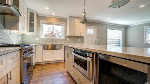 131 Randolph St, Napa, CA 94559 photo 9