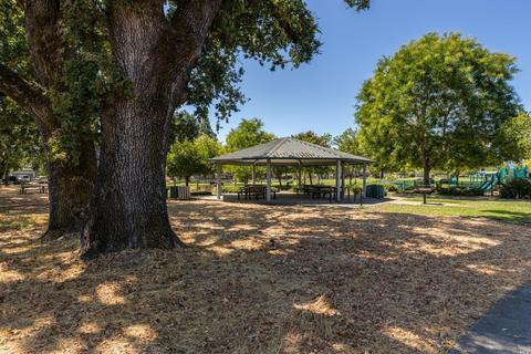 8400 Trione Cir, Windsor, CA 95492 photo 29