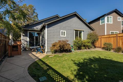 8400 Trione Cir, Windsor, CA 95492 photo 23