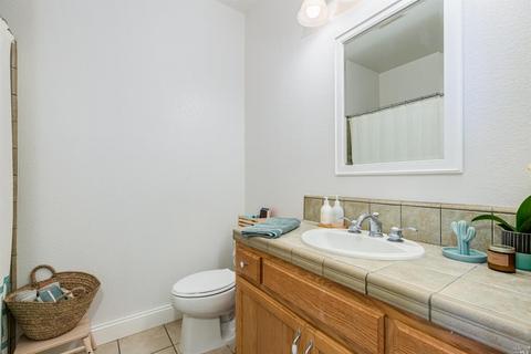 8400 Trione Cir, Windsor, CA 95492 photo 16