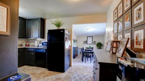 381 E Alaska Ave, Fairfield, CA 94533 photo 10