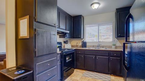 381 E Alaska Ave, Fairfield, CA 94533 photo 8