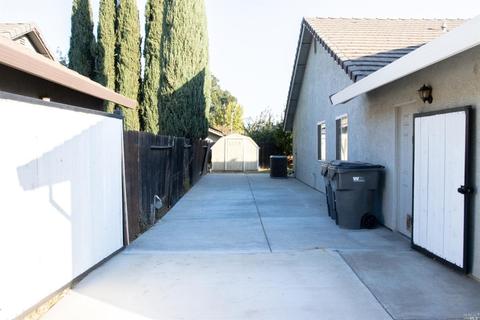 111 Broadview Ln, Winters, CA 95694 photo 3