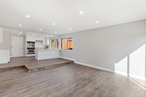 129 Picadilly Cir, Vallejo, CA 94591 photo 10