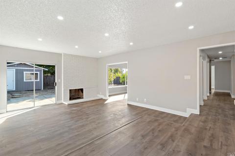 129 Picadilly Cir, Vallejo, CA 94591 photo 11