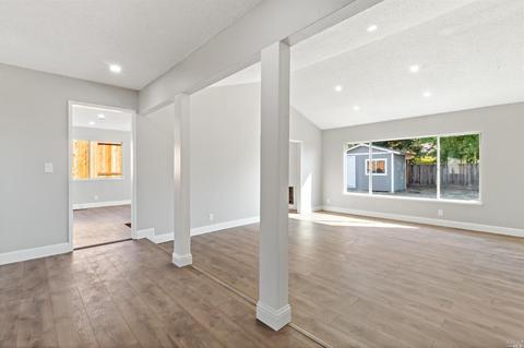 129 Picadilly Cir, Vallejo, CA 94591 photo 4