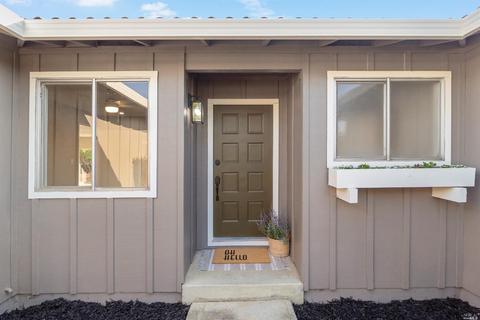 129 Picadilly Cir, Vallejo, CA 94591 photo 2