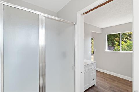 129 Picadilly Cir, Vallejo, CA 94591 photo 23