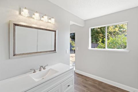 129 Picadilly Cir, Vallejo, CA 94591 photo 20