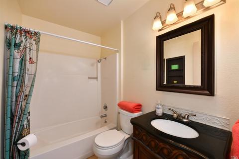 7928 Shira St, Windsor, CA 95492 photo 8