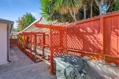 360 Pueblo Way, Vallejo, CA 94591 photo 33