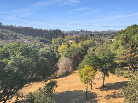 119 Creekview Dr, Vallejo, CA 94591 photo 3