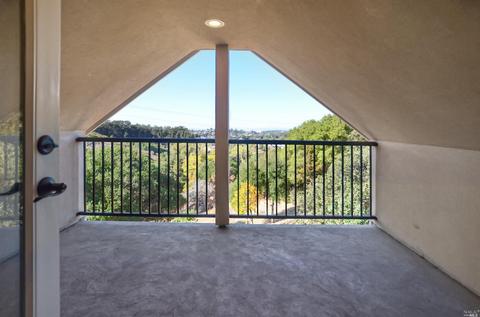 119 Creekview Dr, Vallejo, CA 94591 photo 17