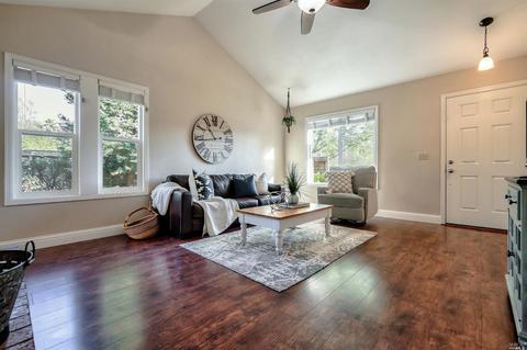 267 Deanna Pl, Windsor, CA 95492 photo 6
