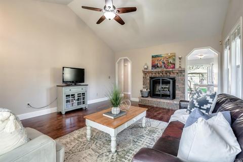 267 Deanna Pl, Windsor, CA 95492 photo 8