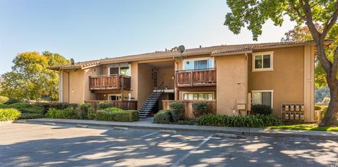 560 Arcadia Dr, Vacaville, CA 95687 photo 1