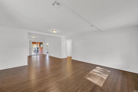 2924 Georgia St, Vallejo, CA 94591 photo 11