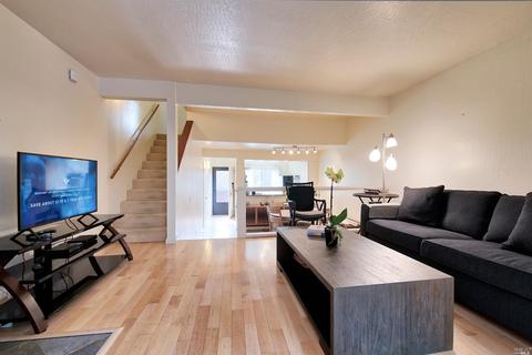 26 Deuce Ct, Fairfax, CA 94930 photo 10