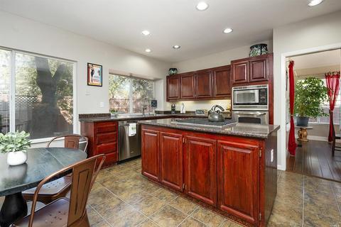 513 Pistachio Pl, Windsor, CA 95492 photo 6