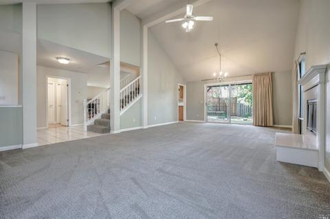 566 Pistachio Pl, Windsor, CA 95492 photo 9