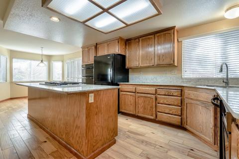 566 Pistachio Pl, Windsor, CA 95492 photo 12