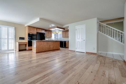 566 Pistachio Pl, Windsor, CA 95492 photo 11