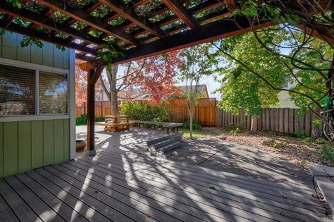 566 Pistachio Pl, Windsor, CA 95492 photo 47