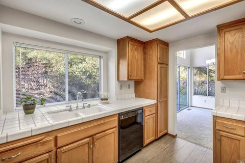 573 Monaco Cir, Cloverdale, CA 95425 photo 17
