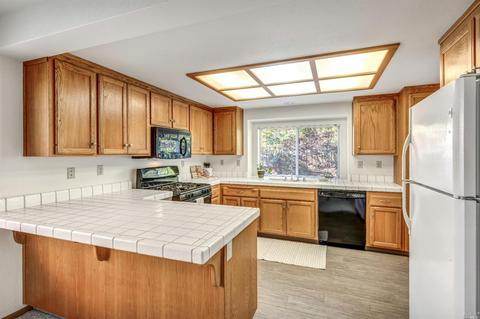 573 Monaco Cir, Cloverdale, CA 95425 photo 19