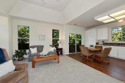 1857 Wright St, Santa Rosa, CA 95404 photo 4